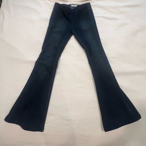 Free People Jeans / size 27